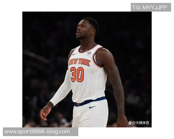 兰德尔半场表现抢眼10投6中砍下全队最高18分助力球队争胜 兰德尔半场表现抢眼10投6中砍下全队最高18分助力球队争胜